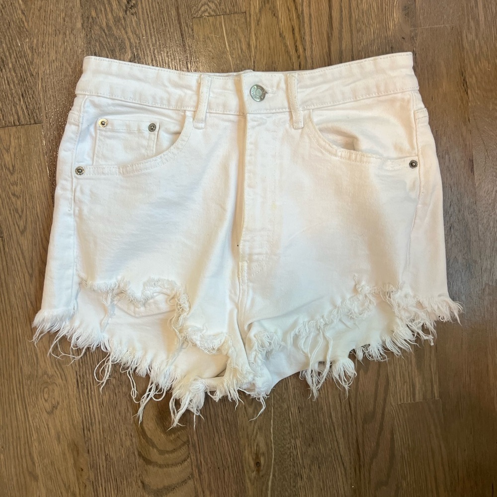 Zara white denim shorts🤍